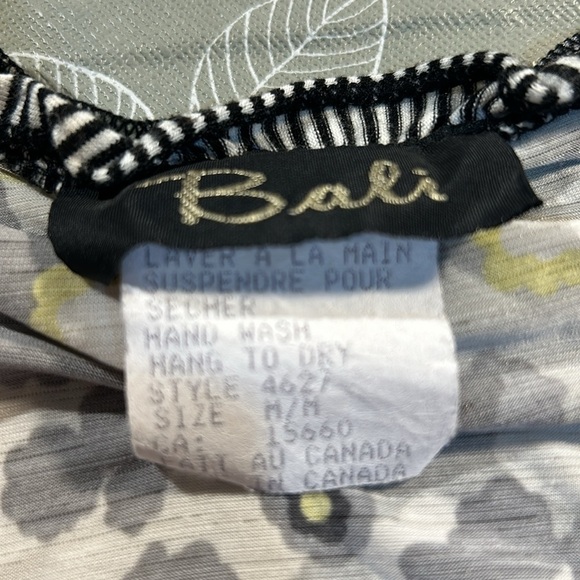 Ladies Bali Long Sleeve Top. - Picture 3 of 8